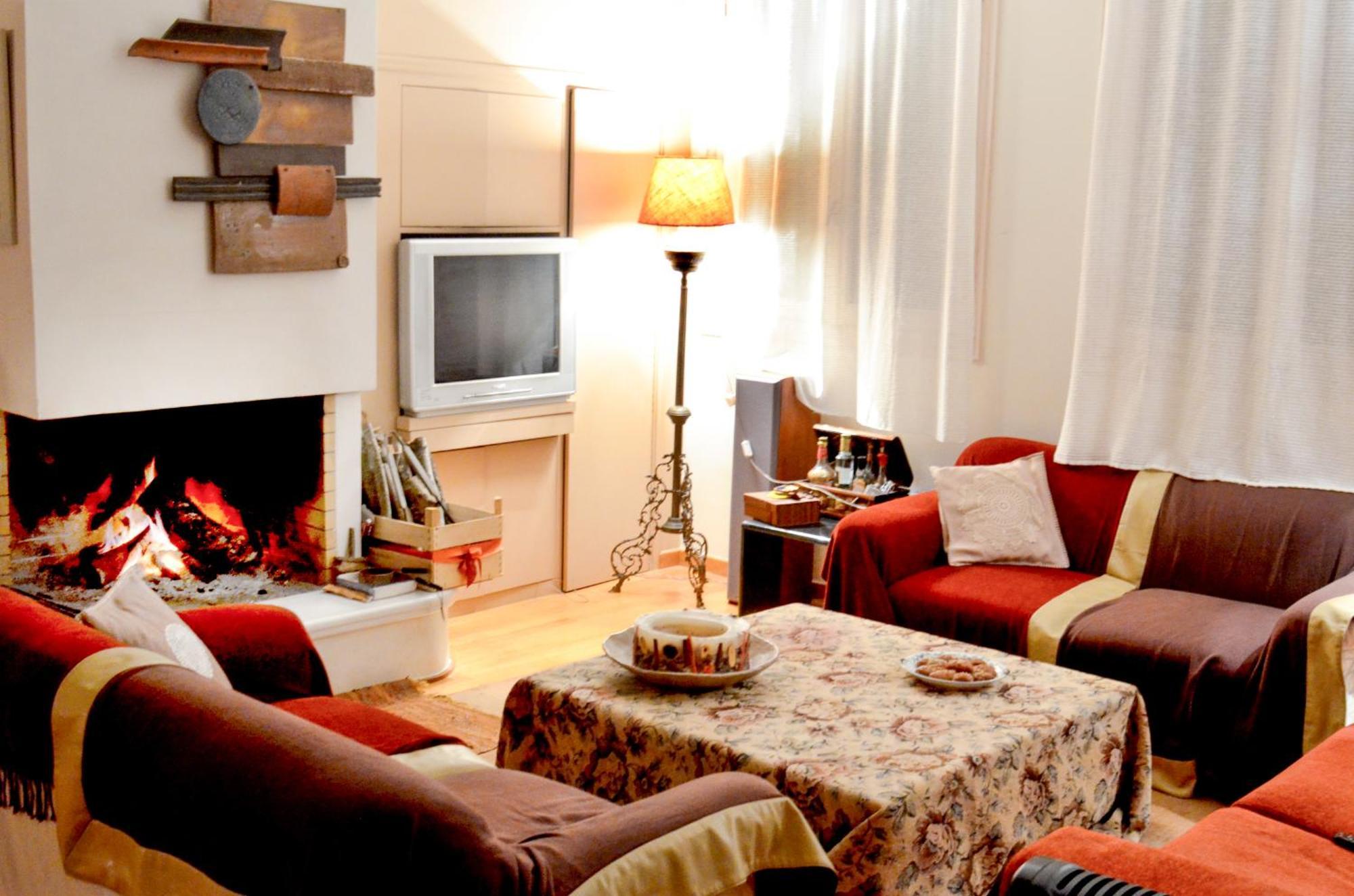 Apartmán Elegant Stone Mansion In Historic Mystras Exteriér fotografie